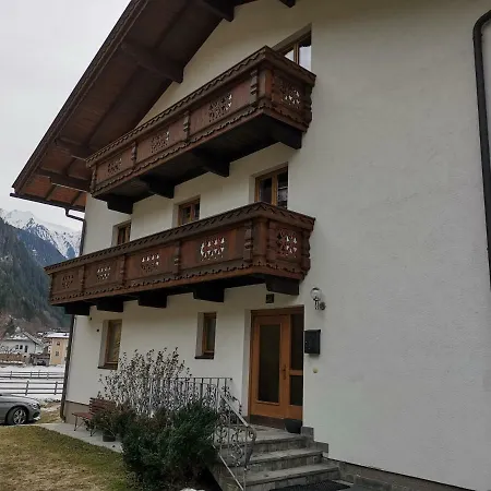 Apartment Haus Longhino Michaela *